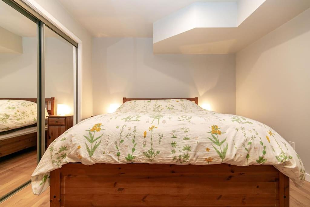 Lovely 1 Bedroom Suite Near Town Victoria Exterior foto